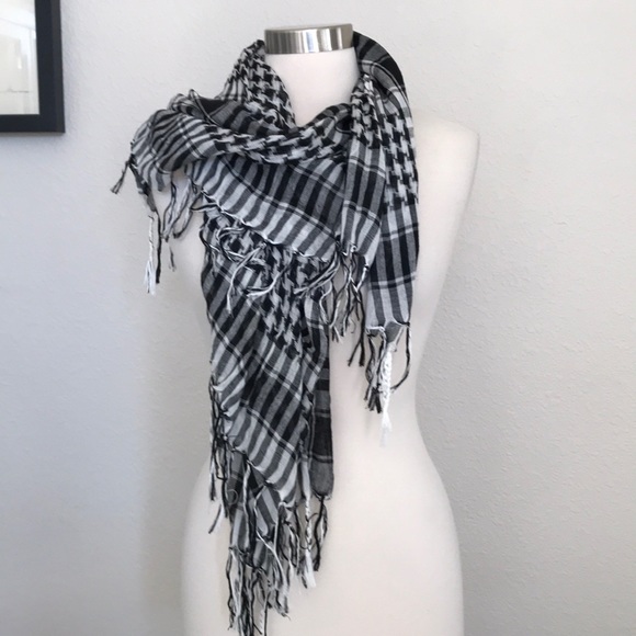 Scarf - Picture 3 of 3